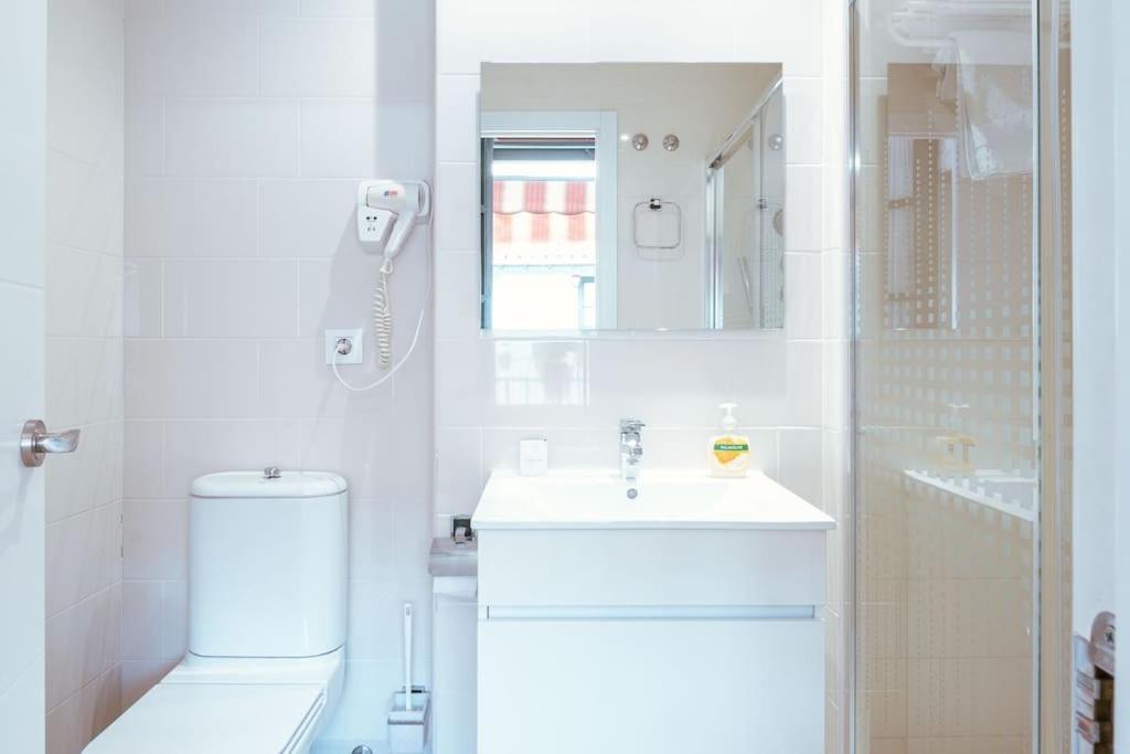 Apartamento Con Encanto En Patio Sevillano ภายนอก รูปภาพ
