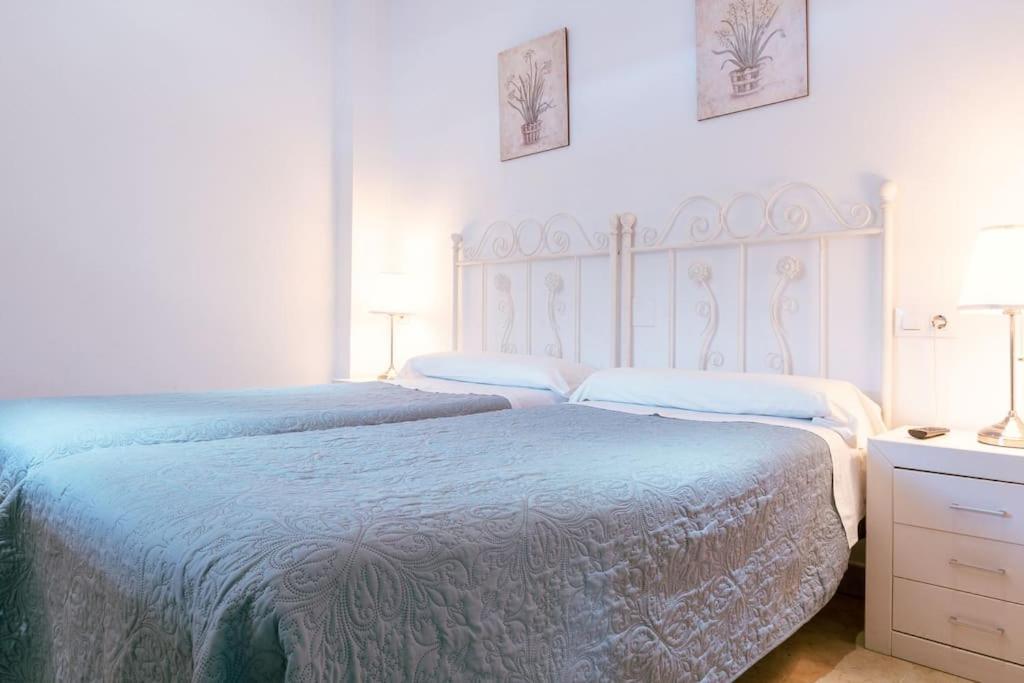 Apartamento Con Encanto En Patio Sevillano ภายนอก รูปภาพ